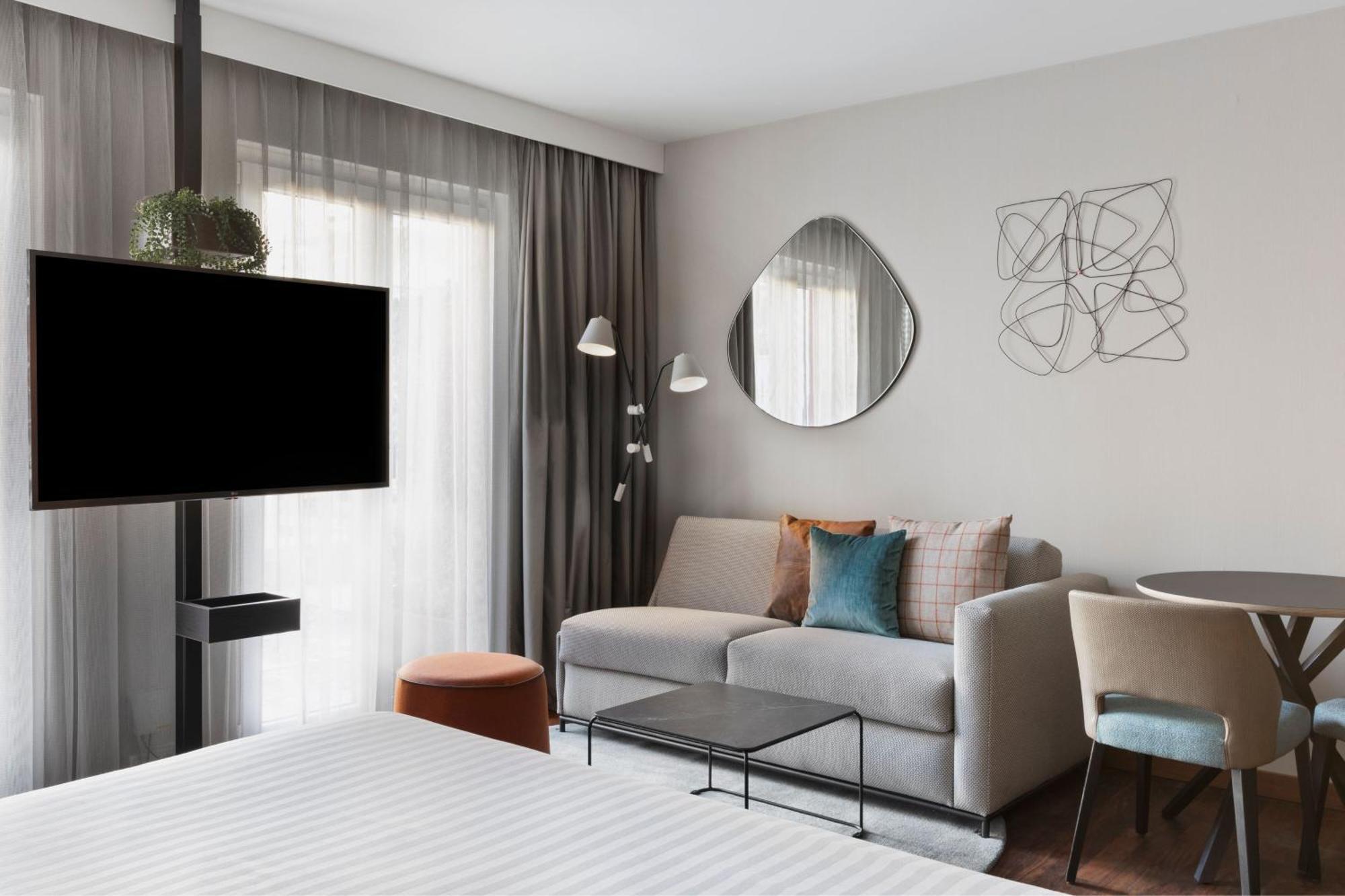 Hotel By Marriott East Munich