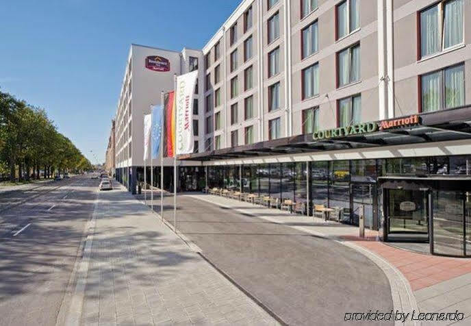 Hotel By Marriott East Munich